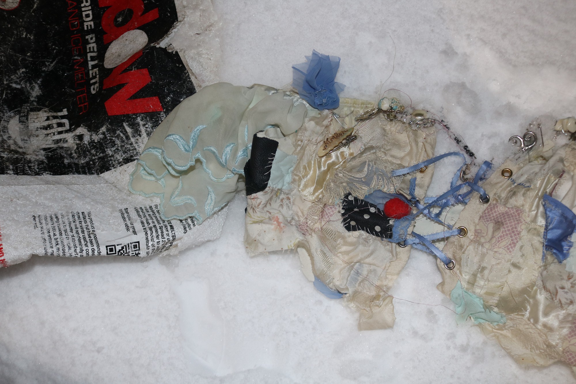 exhibition by alice aster at solo show online, curated by halo
