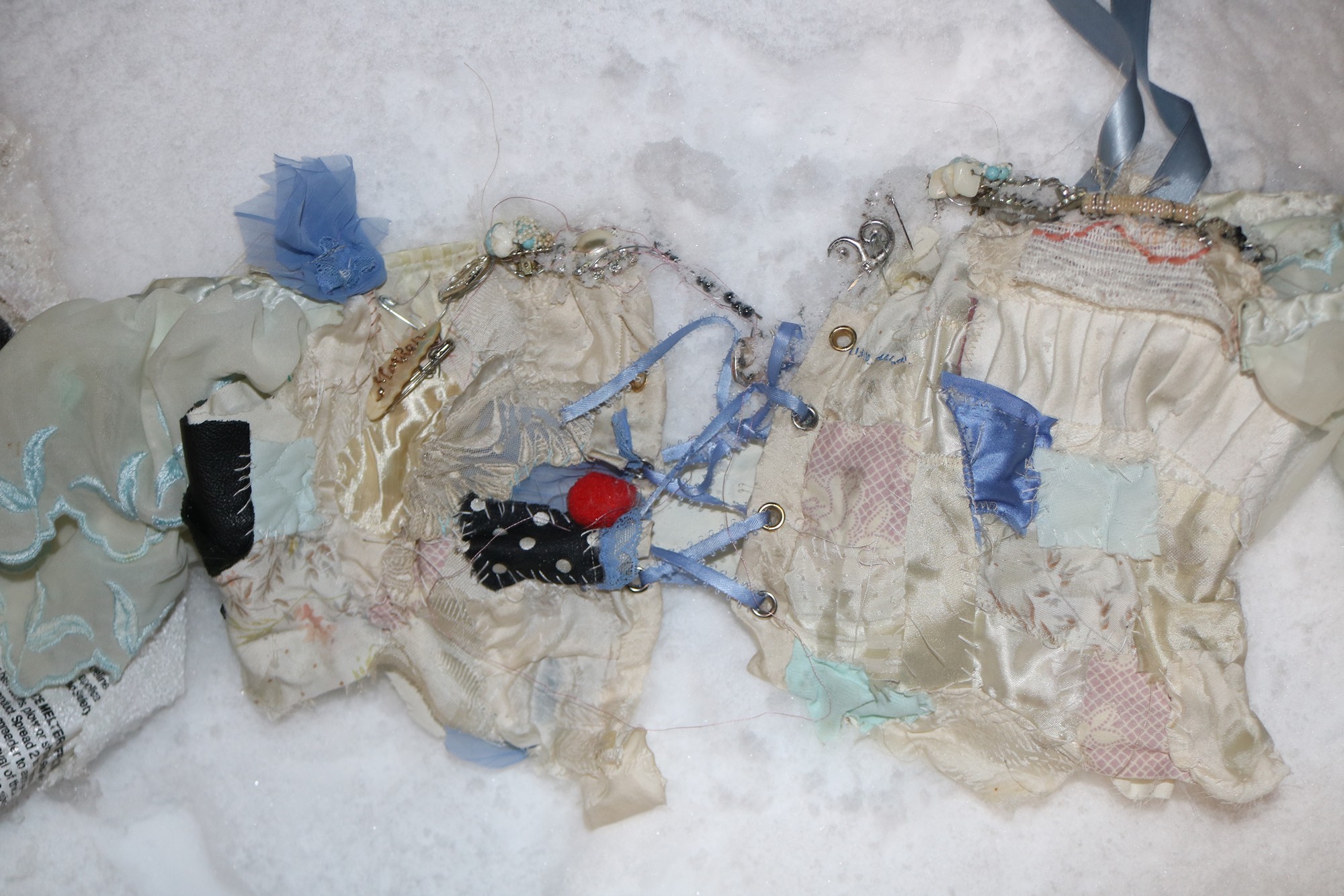 exhibition by alice aster at solo show online, curated by halo