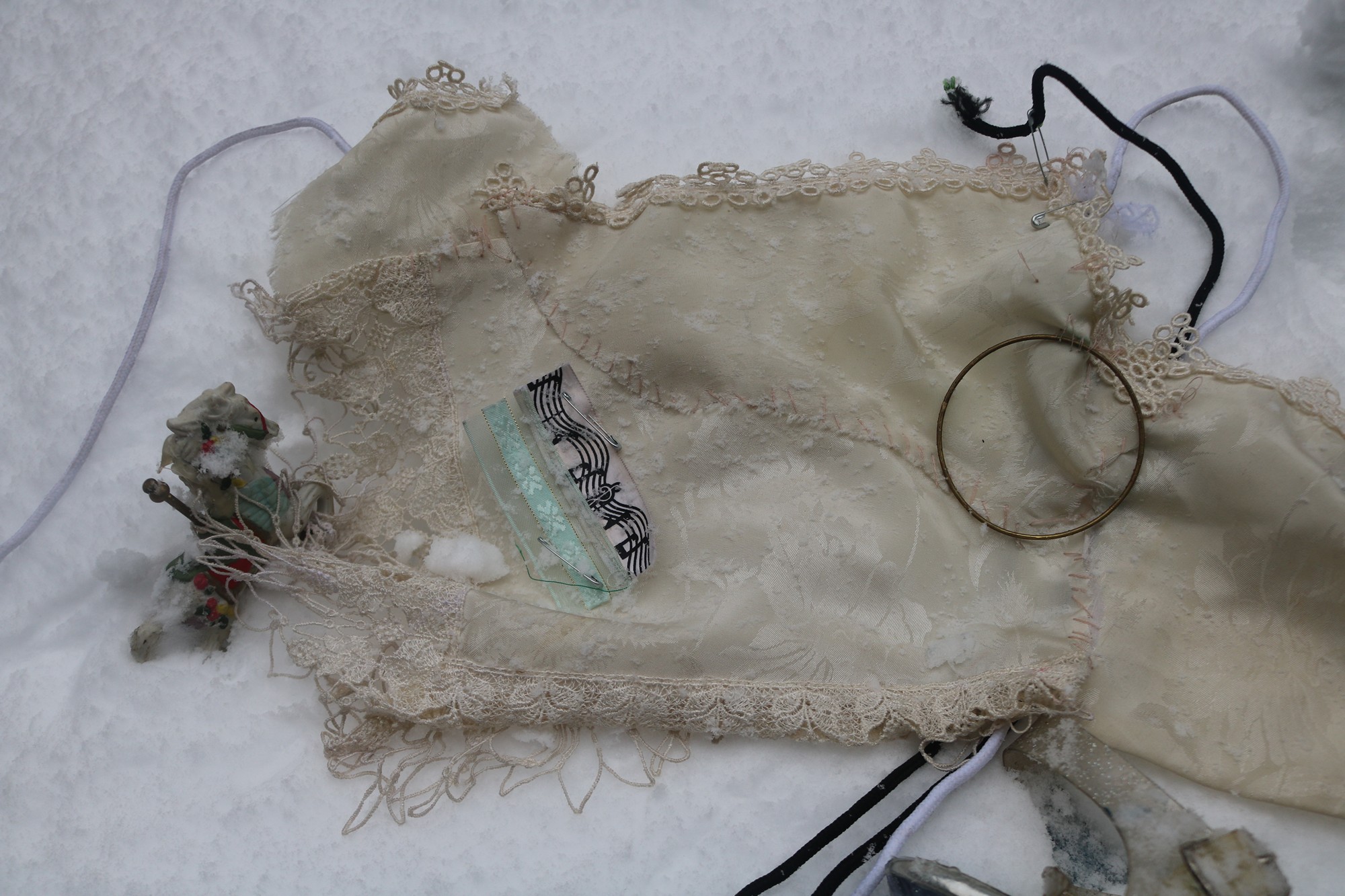 exhibition by alice aster at solo show online, curated by halo