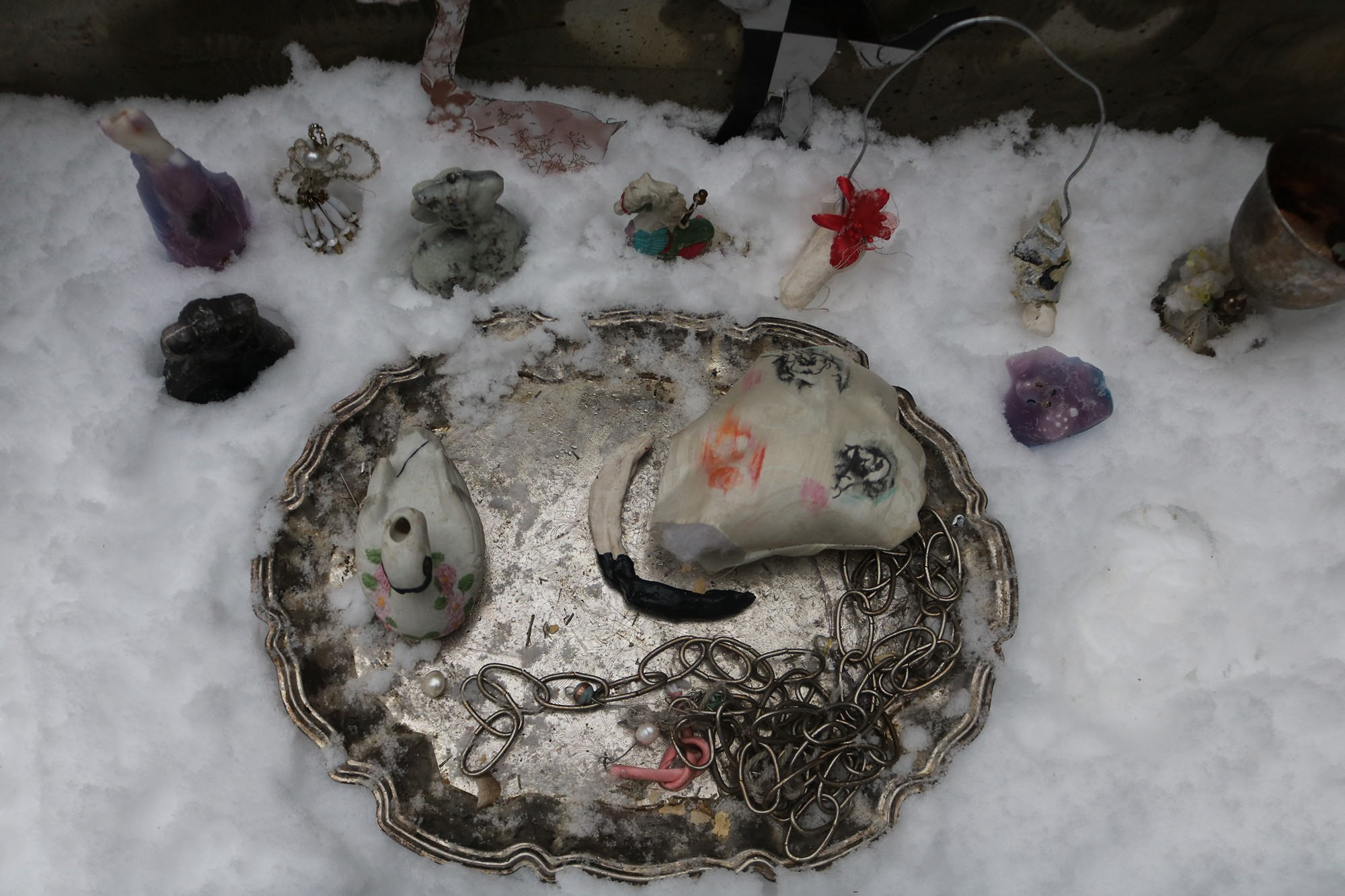 exhibition by alice aster at solo show online, curated by halo