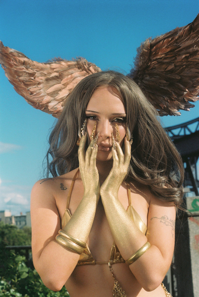 Modern Angel by lily carmesi + sofia goicoechea for artwings berlin