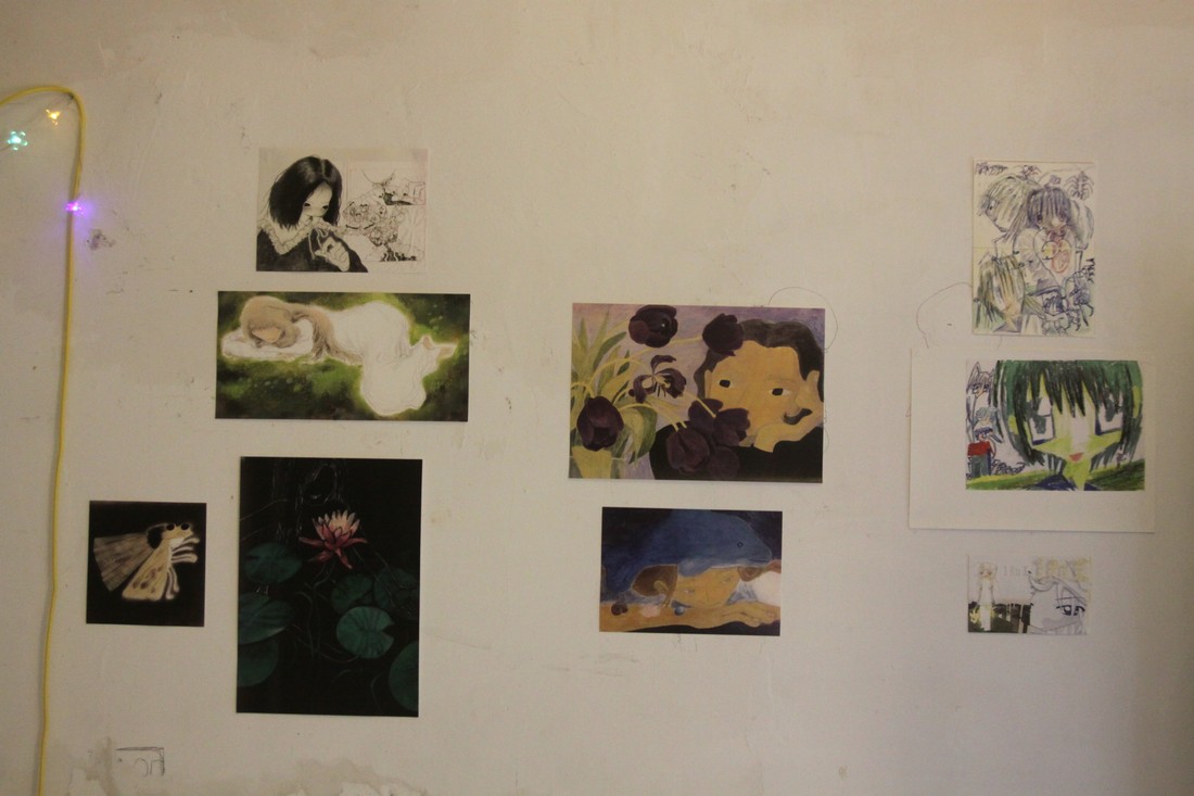 solo show online, neutral natural
